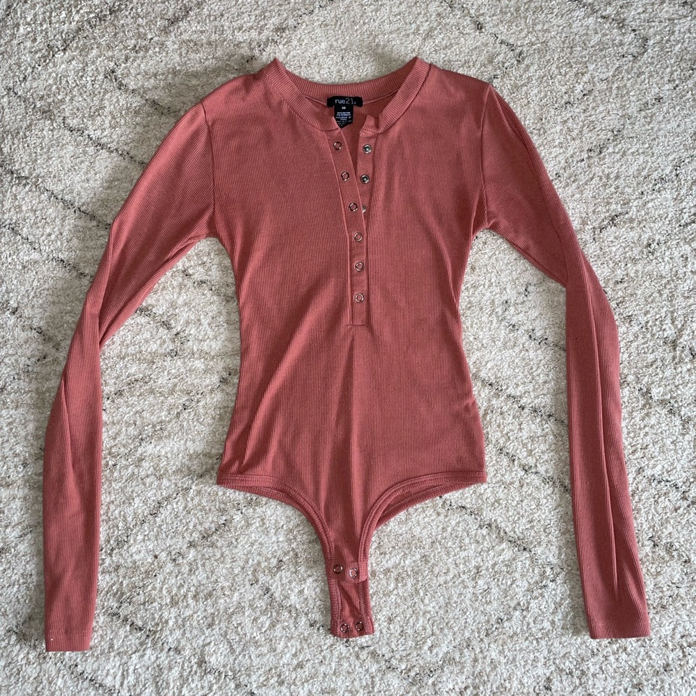 Rue 21 XS body suit